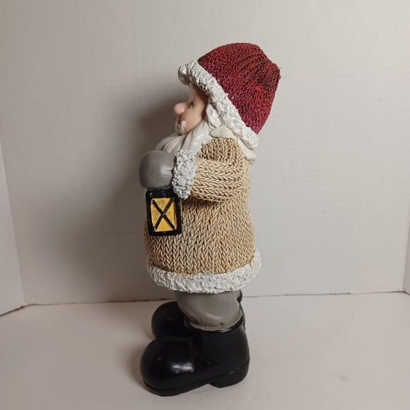 Resin Santa Tan Sweater w/Bag & Lantern Christmas Holiday Figure Figurine Statue - Picture 3 of 6